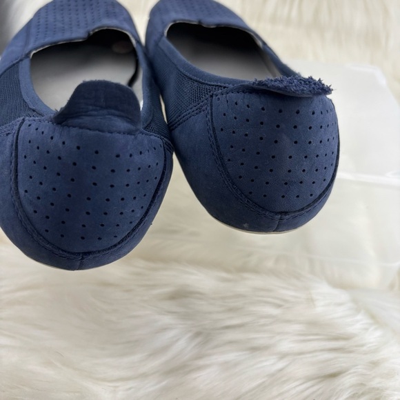 Patagonia Blue Flats with Perforated Design and Slip-On Style - Picture 3 of 8